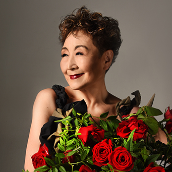 加藤 登紀子 さん